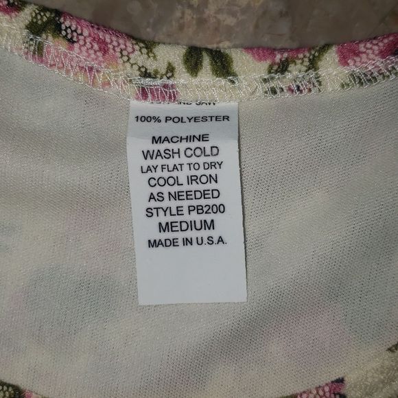 Floral Long Sleeve Top. Runs small. No stretch. NWOT - Picture 8 of 8